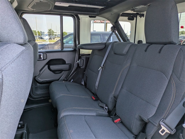 2025 Jeep Wrangler Sport S photo 13