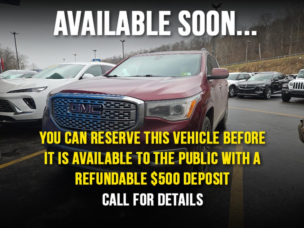 2017 GMC Acadia Denali's photo