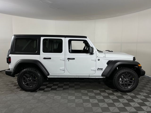 2025 Jeep Wrangler Sport S photo 4