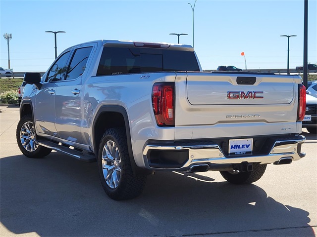 2021 Gmc Sierra 1500 SLT photo 3