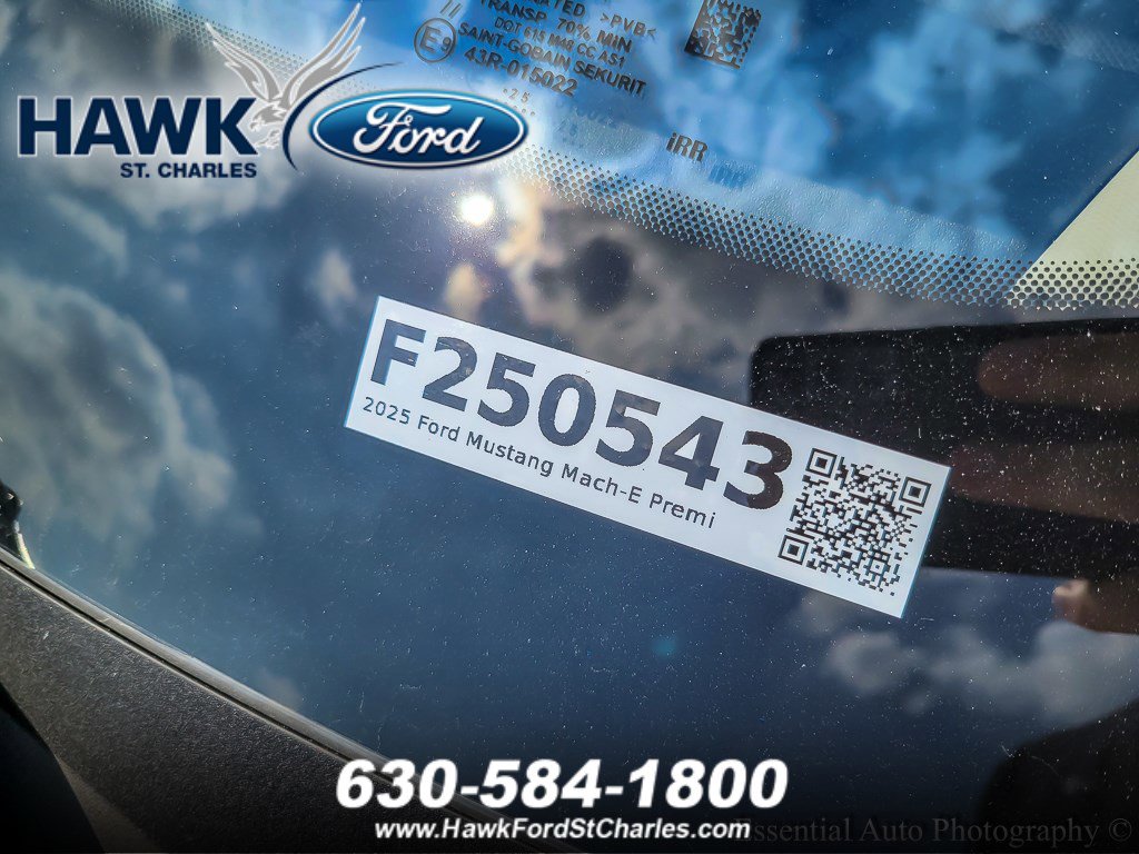2025 FORD MUSTANG MACH-E - Image 18