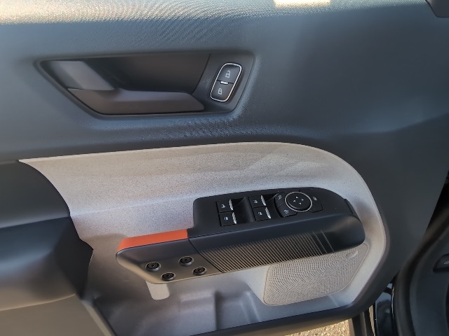 2022 Ford Maverick XLT photo 21