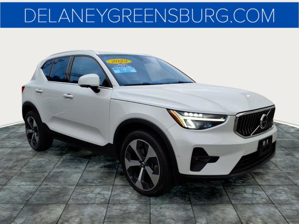 2023 Volvo XC40 Plus's photo