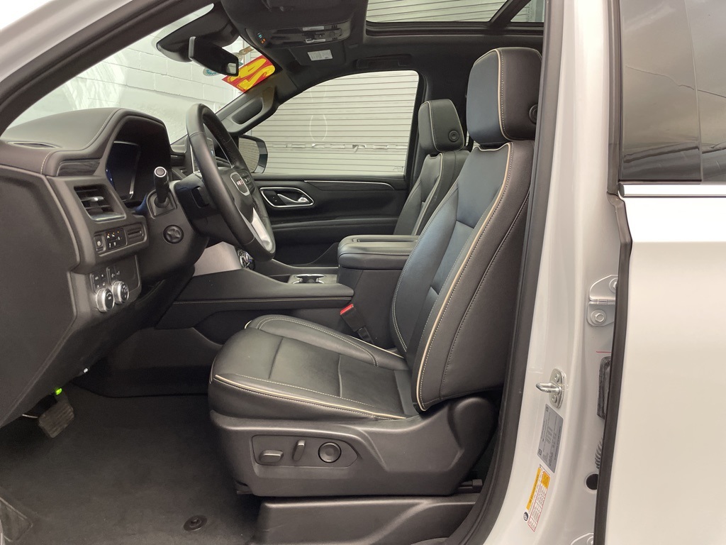 2024 Gmc Yukon SLT photo 16