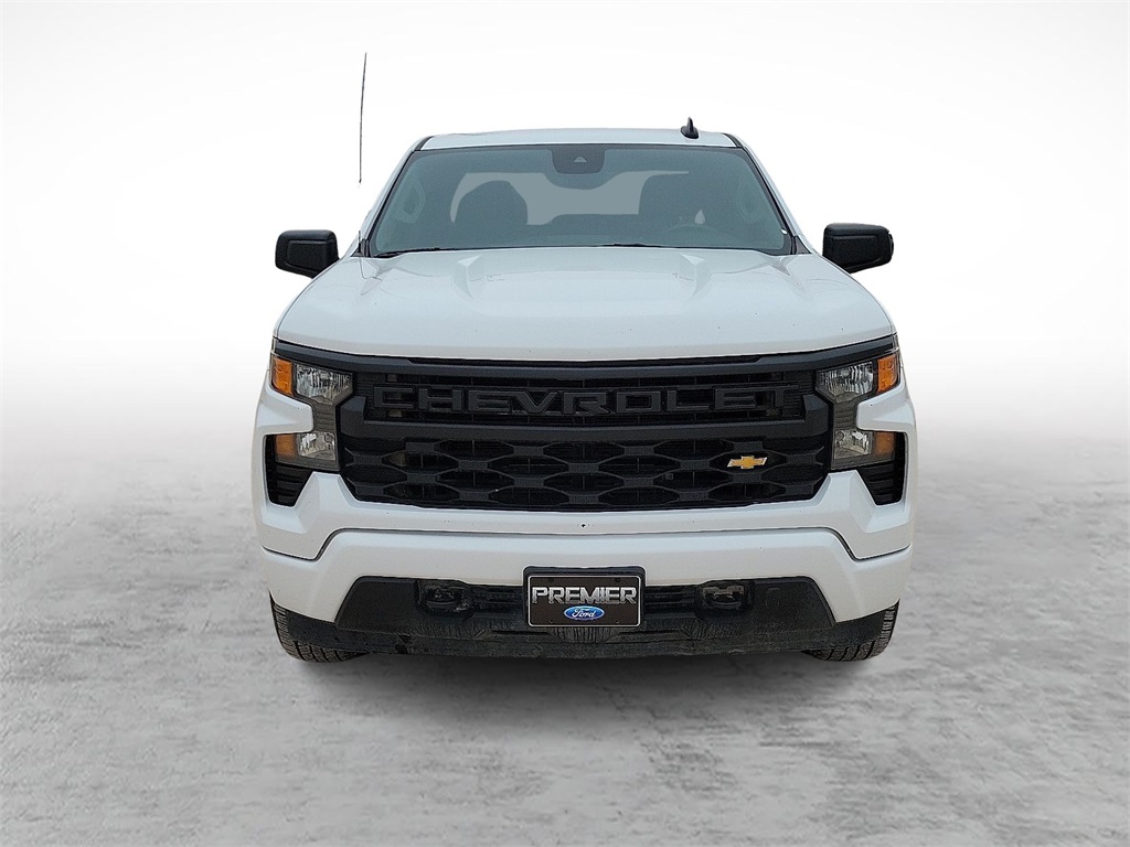 2022 Chevrolet Silverado 1500 Custom photo 3