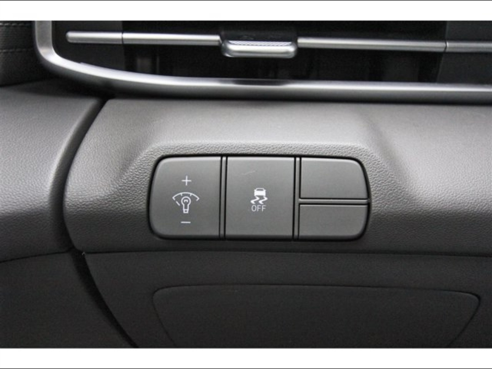 2024 Hyundai Elantra SEL White at Robbins Nissan