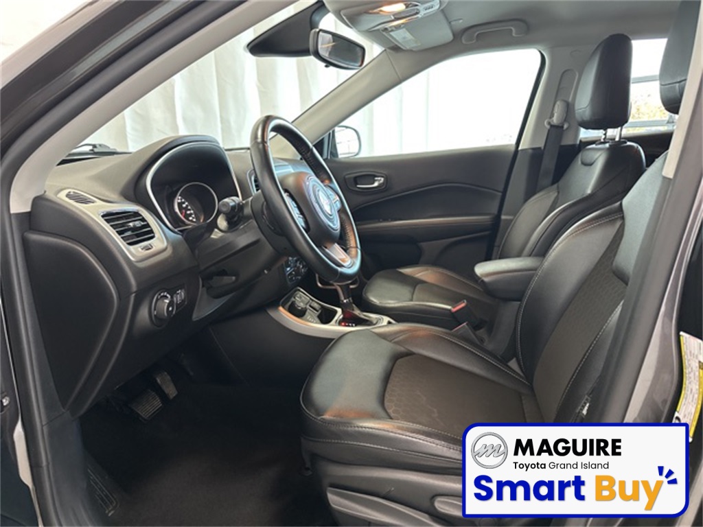 2020 Jeep Compass Latitude photo 3