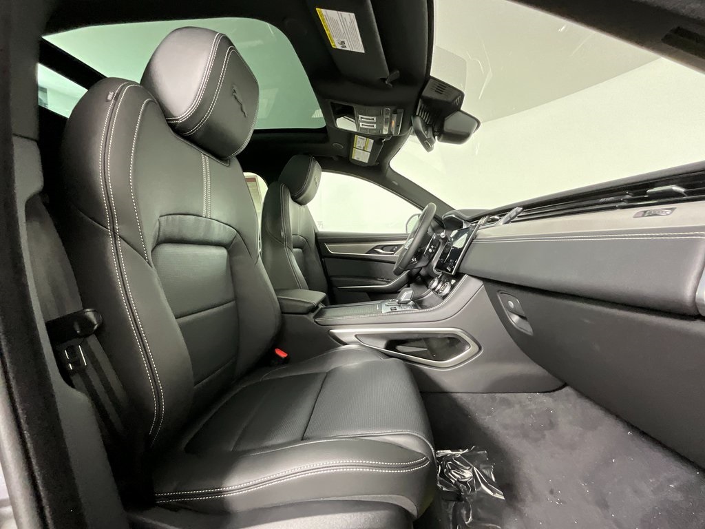 2025 Jaguar F-PACE P250 R-Dynamic S photo 2