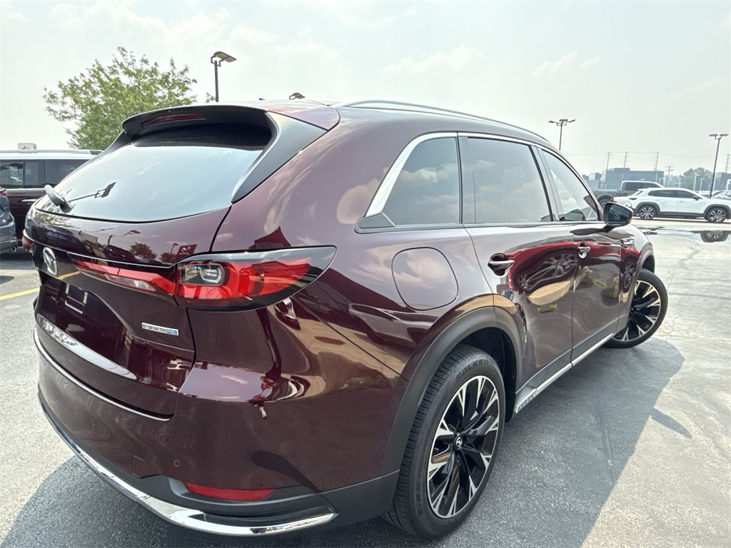 2024 Mazda CX-90 Plug-in Hybrid Premium Plus photo 2