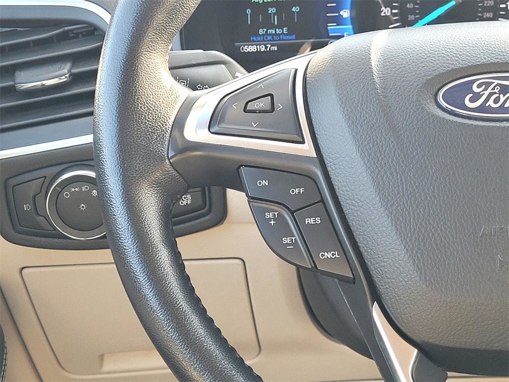 2022 Ford Edge Titanium photo 24