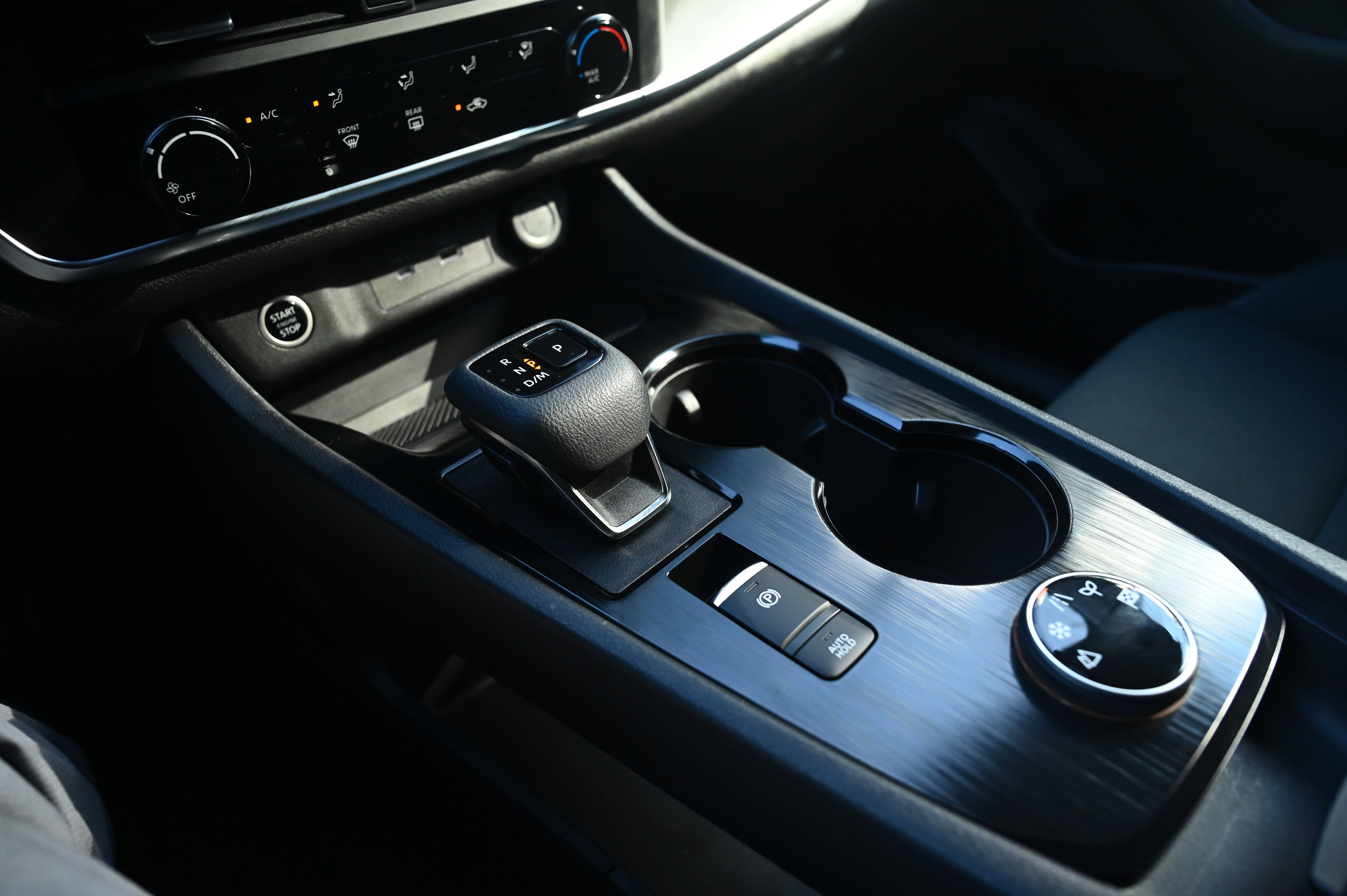 2023 Nissan Rogue S photo 13