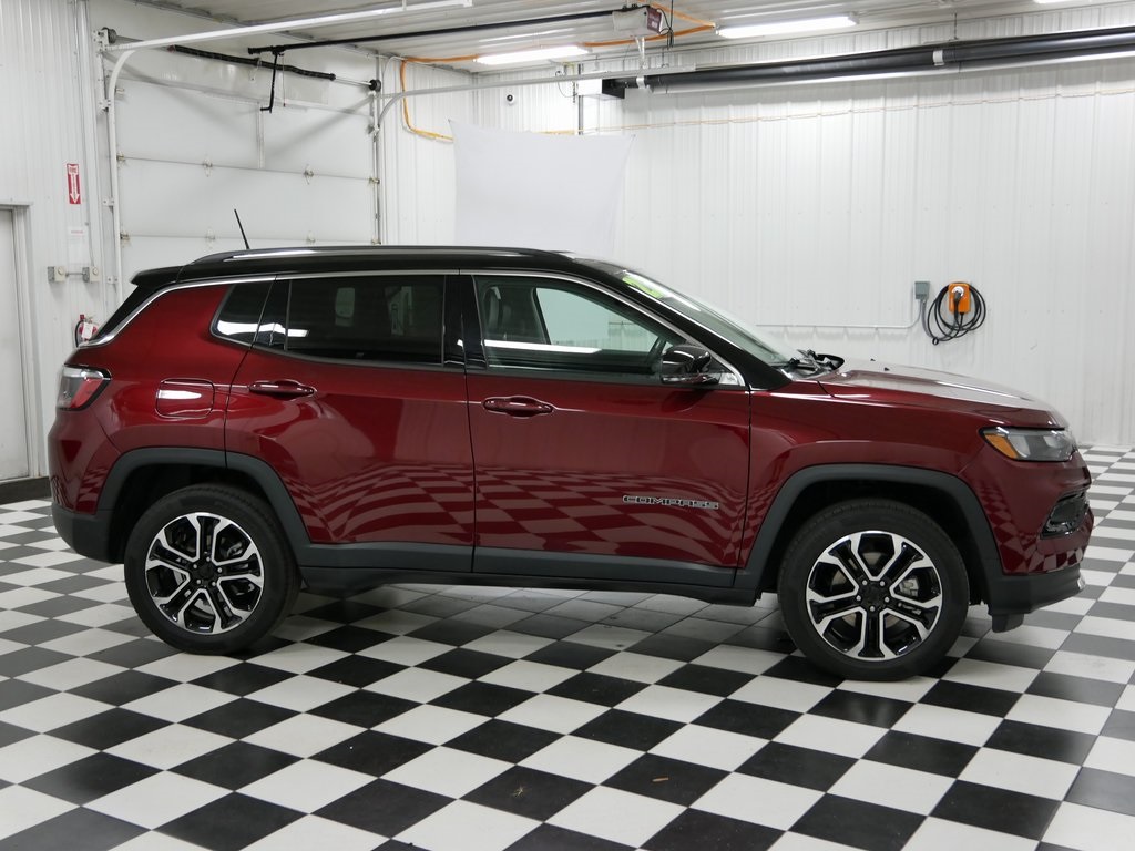 Used 2022 Jeep Compass Limited with VIN 3C4NJDCB1NT185595 for sale in Rochester, Minnesota