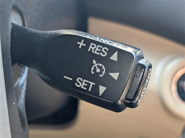 2011 Toyota Highlander Limited photo 23