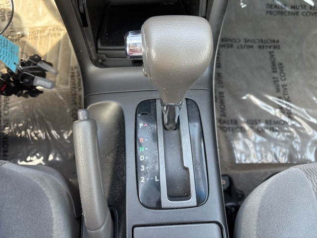 2005 Toyota Camry LE photo 21