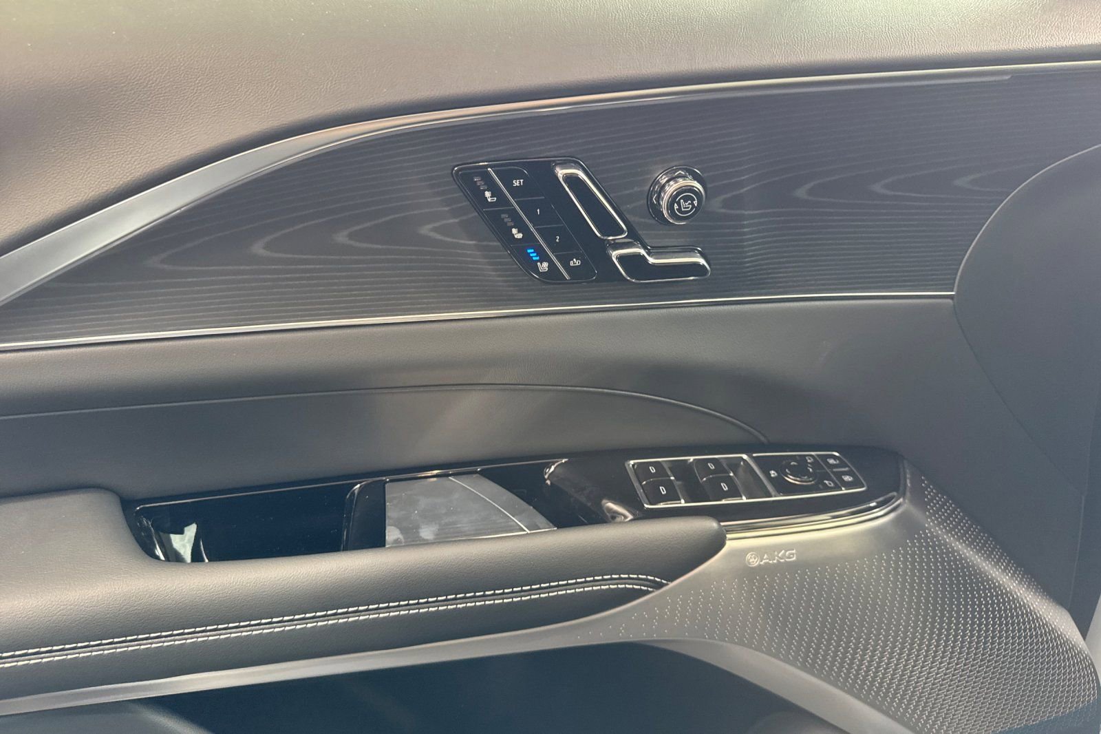 2026 Cadillac Lyriq Sport photo 10