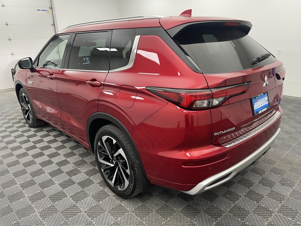 2023 Mitsubishi Outlander PHEV SEL photo 13