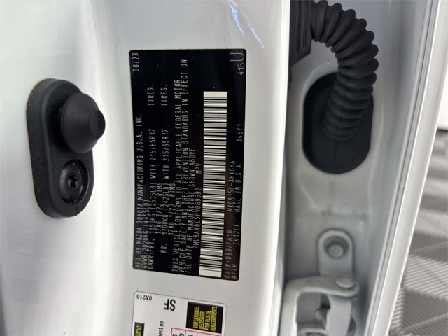 2023 Toyota Corolla Cross LE photo 26
