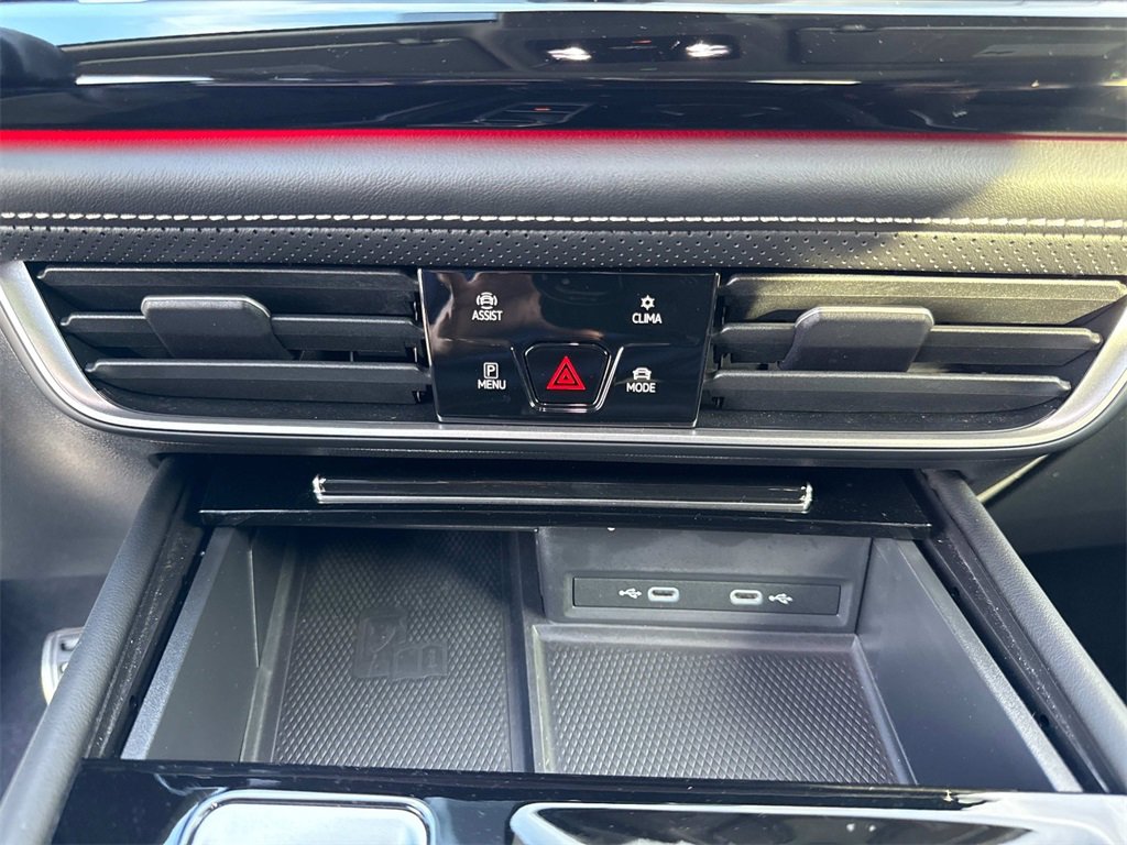 2024 Volkswagen Atlas SEL Premium R-Line photo 24