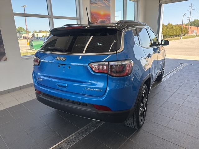 2023 Jeep Compass Limited photo 4