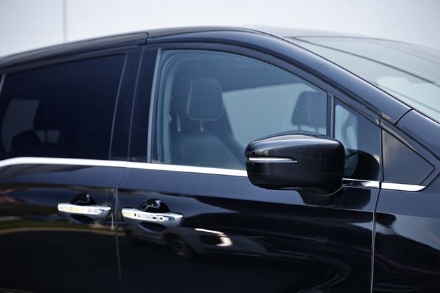 2022 Honda Odyssey Elite photo 2