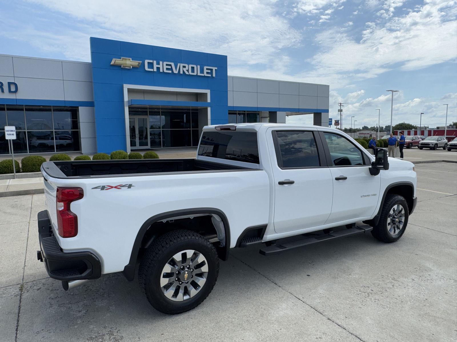 2025 Chevrolet Silverado 2500HD Custom photo 48