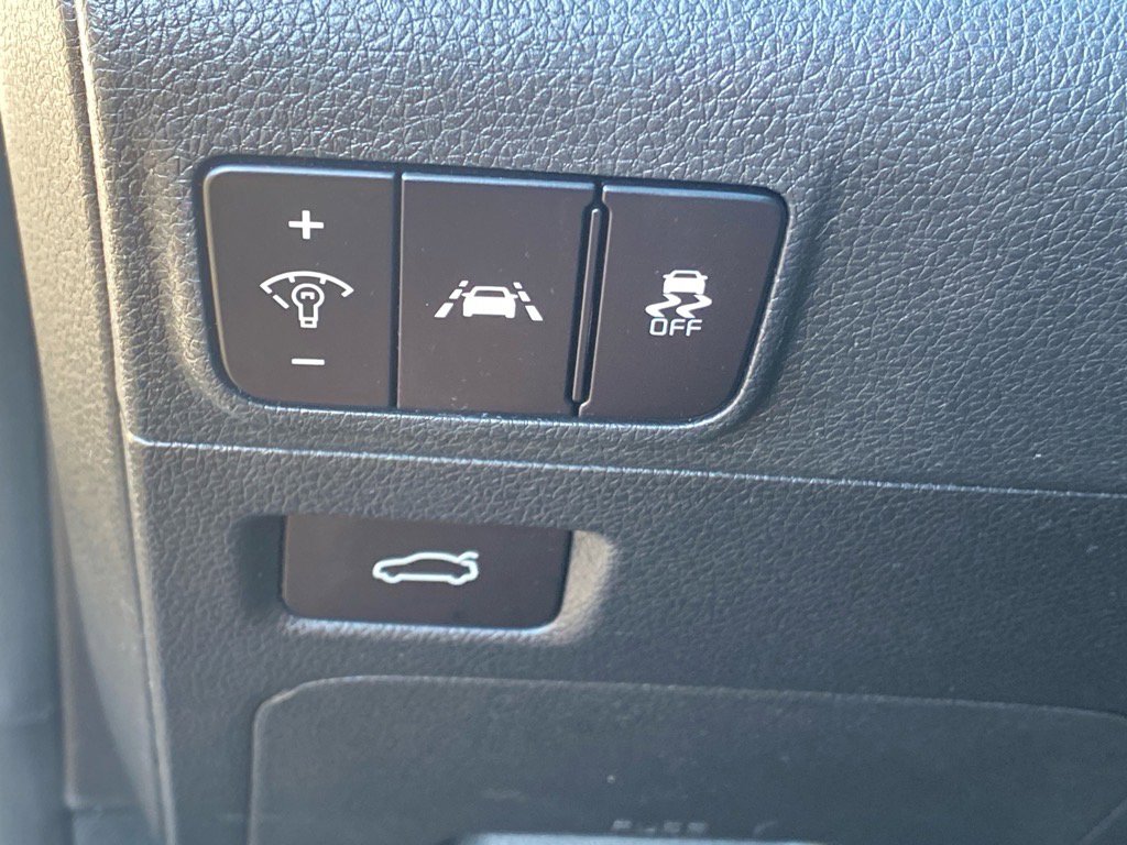 2023 Kia K5 GT-Line photo 18
