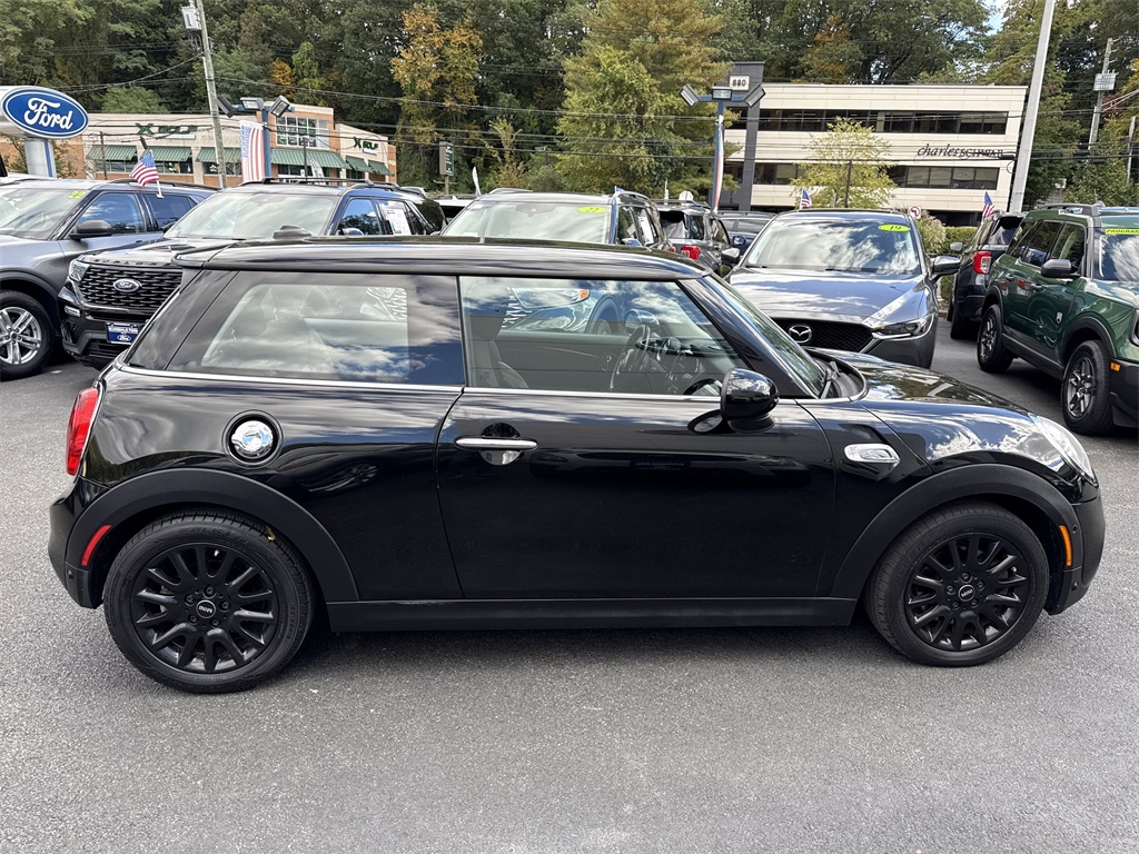 2014 Mini Cooper Hardtop Base photo 2