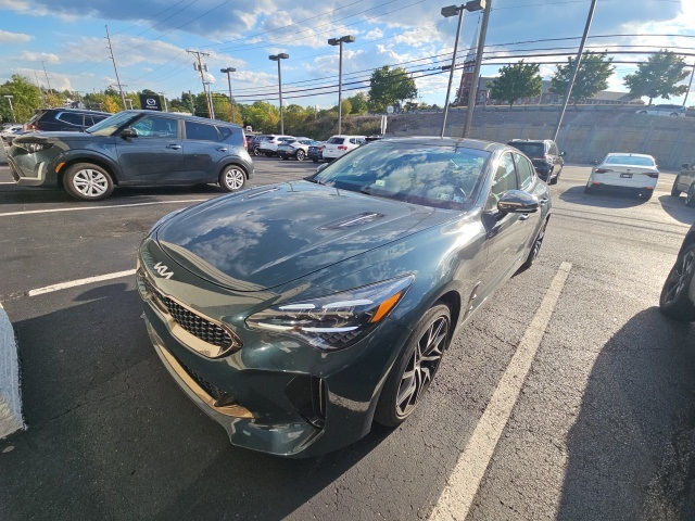 2022 Kia Stinger GT-Line photo 6