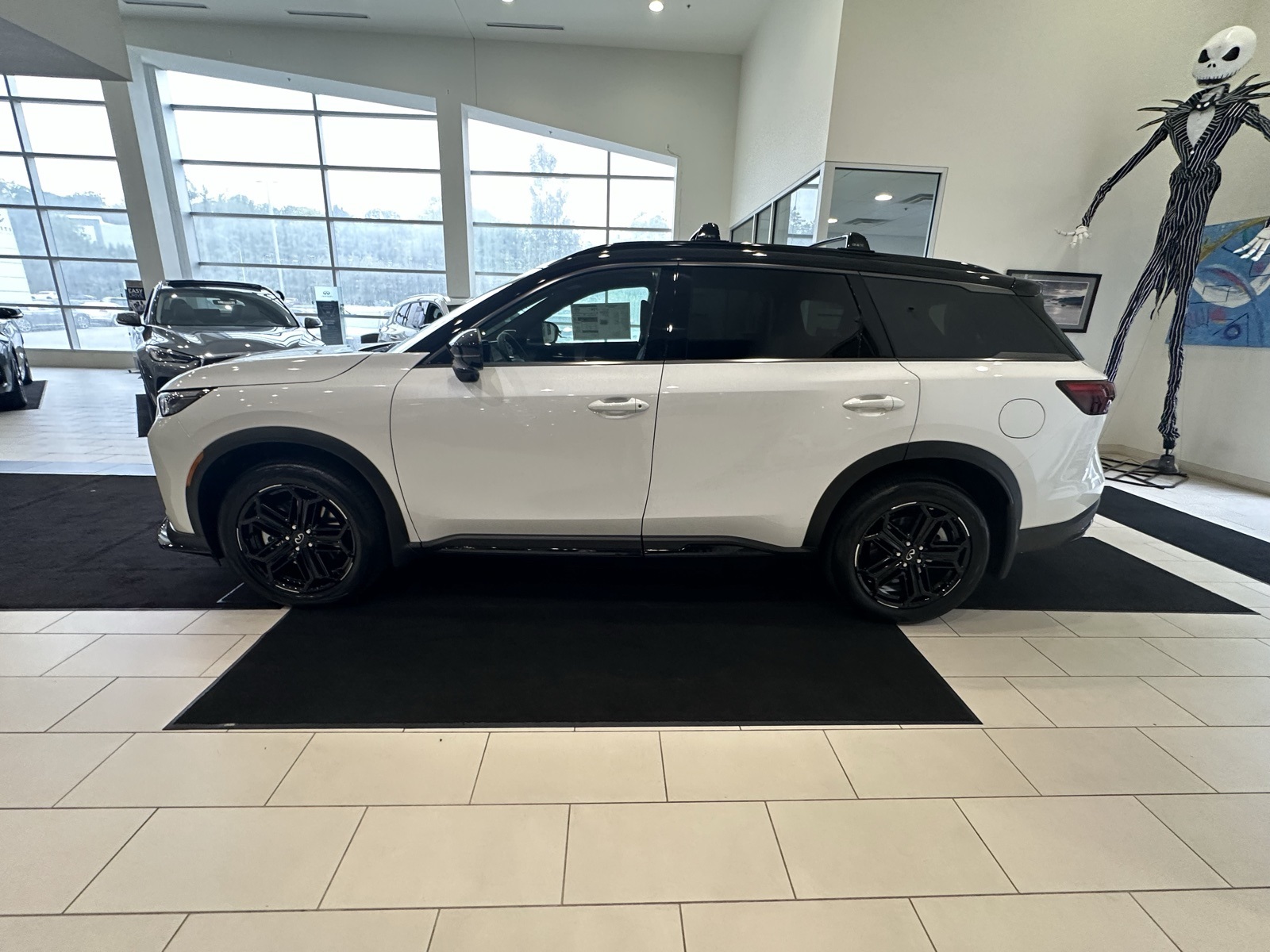 2026 Infiniti QX60 Base photo 4