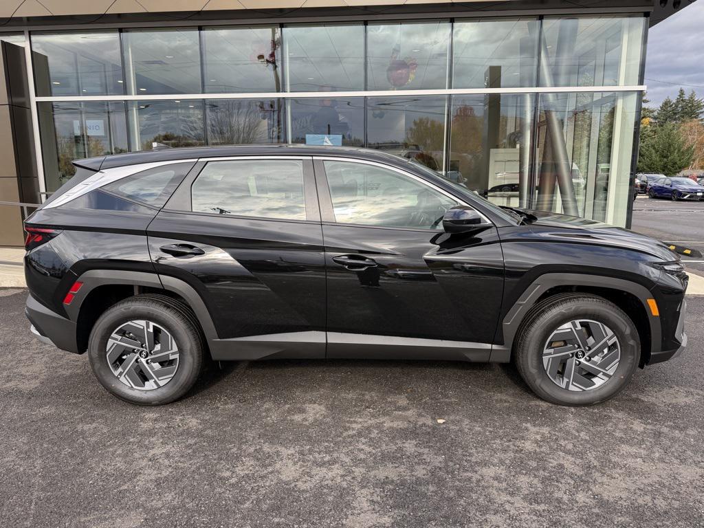 2026 Hyundai Tucson Hybrid Blue photo 3