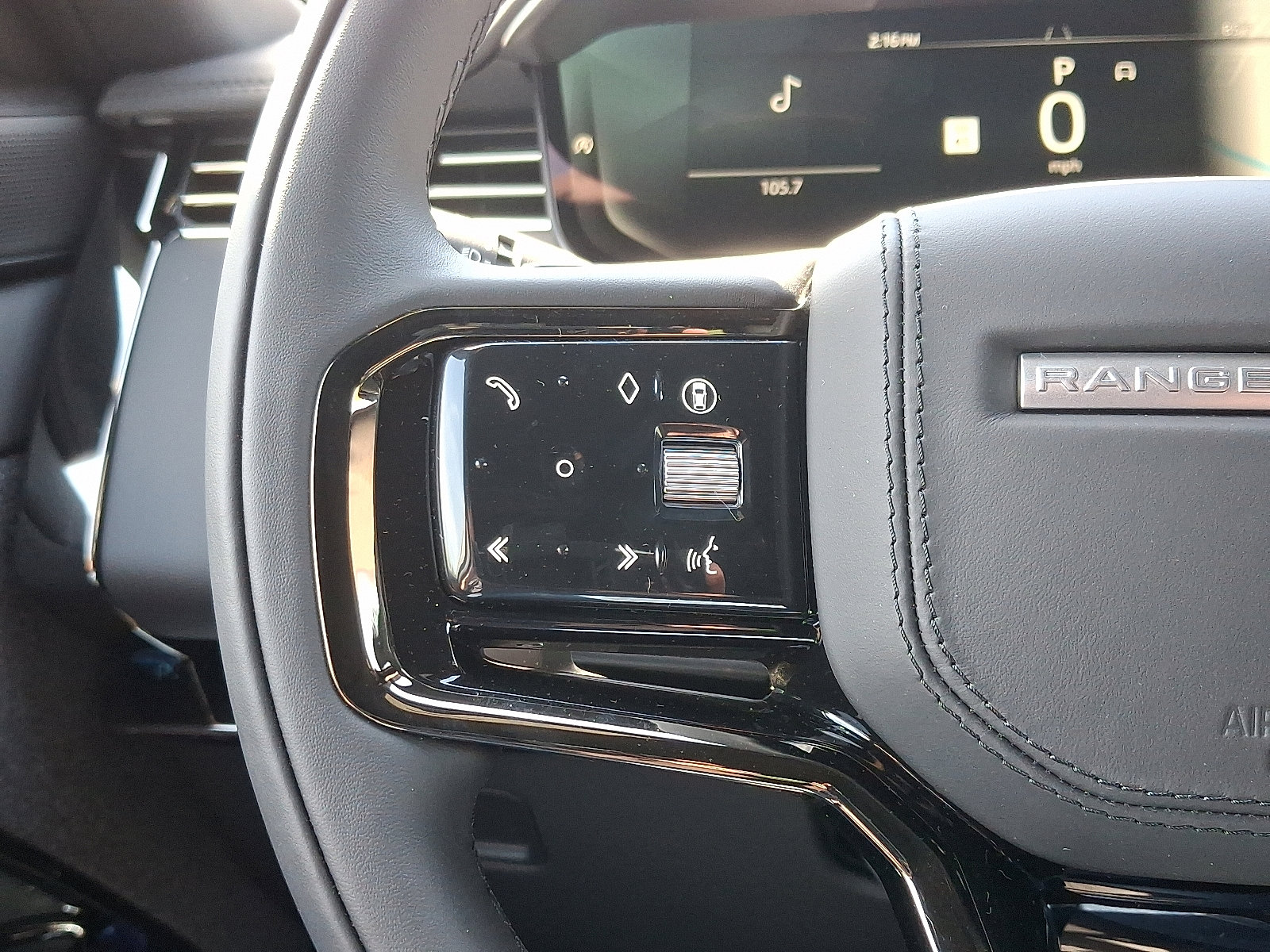 2025 Land Rover Range Rover Sport SE photo 22