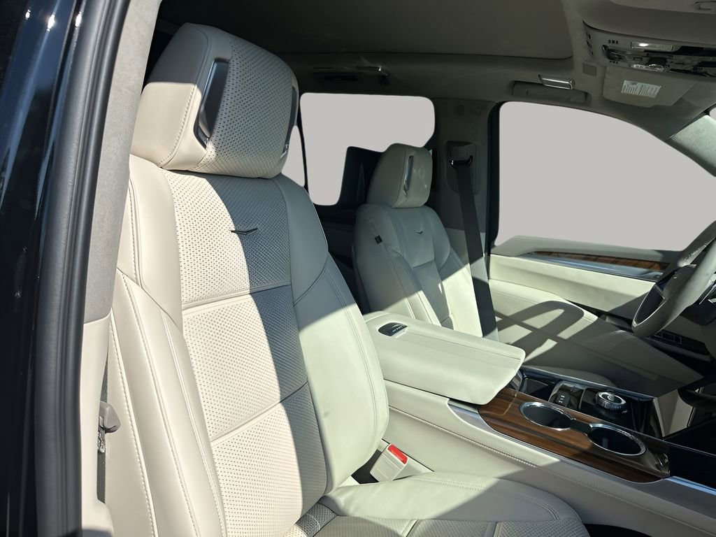 2025 Cadillac Escalade Sport Platinum photo 14