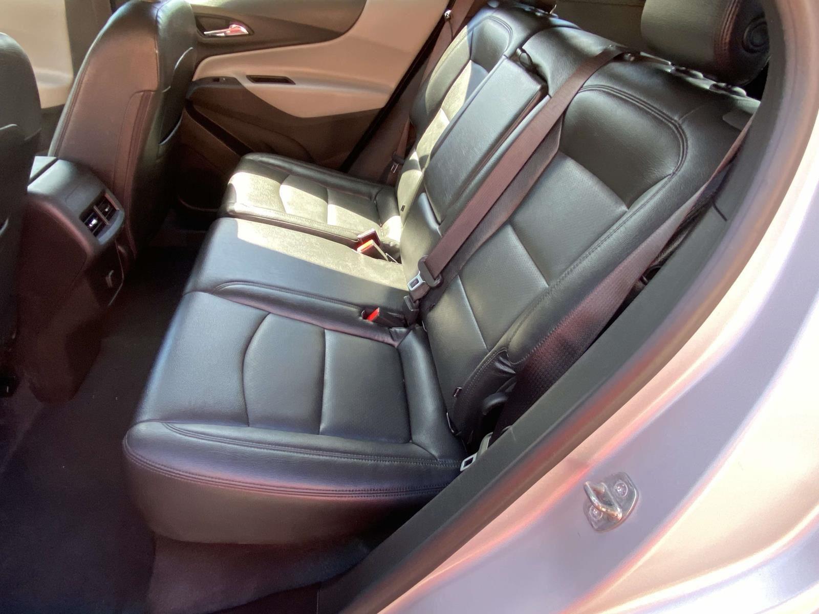 2018 Chevrolet Equinox LS photo 2