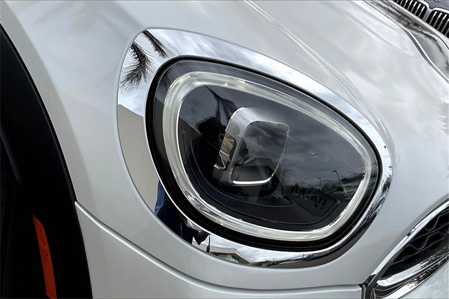 2024 Mini Cooper Signature photo 25