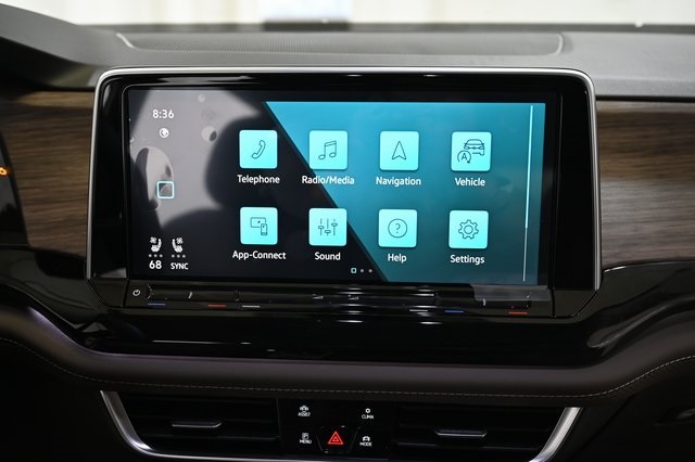 2025 Volkswagen Atlas SEL photo 4