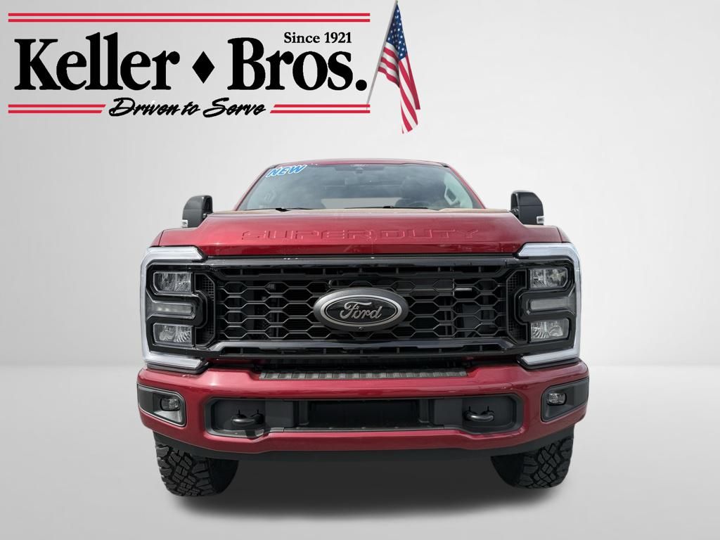 2025 Ford F-350 Lariat photo 2