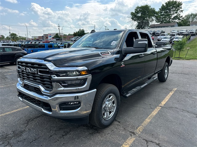 2025 Ram 3500 Tradesman photo 2