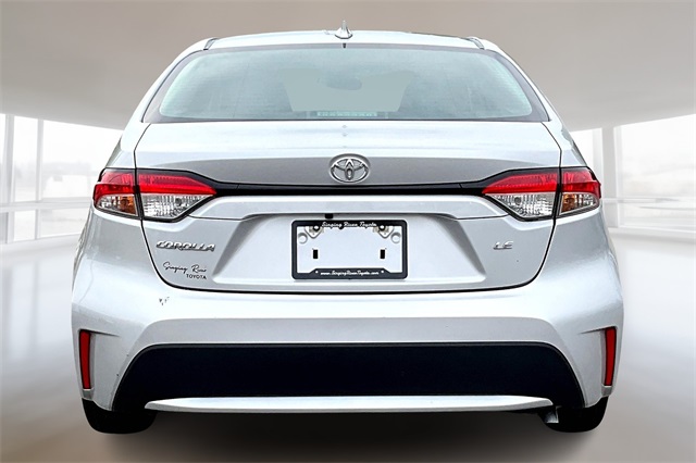 2022 Toyota Corolla LE photo 4
