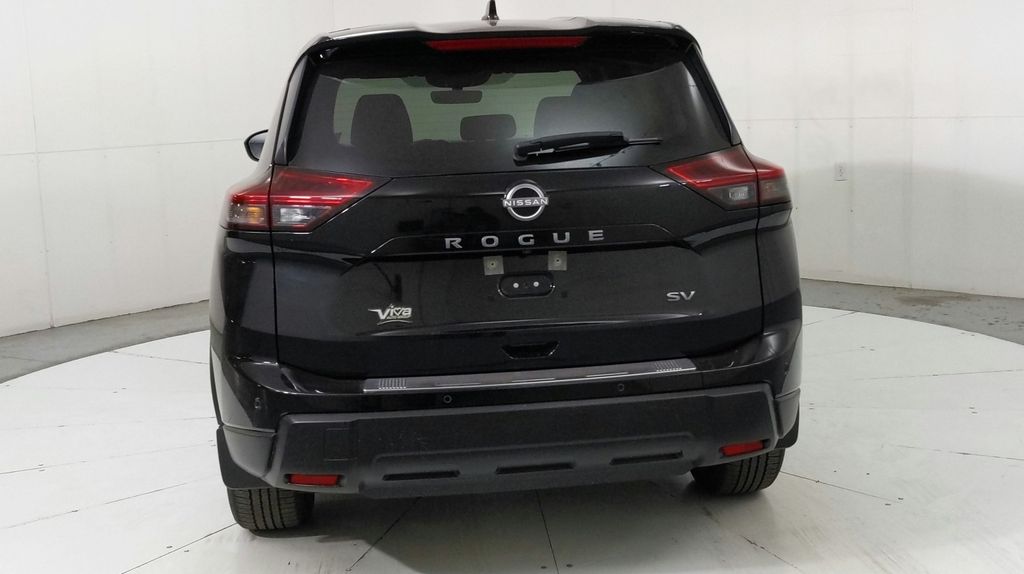 2024 Nissan Rogue SV photo 4