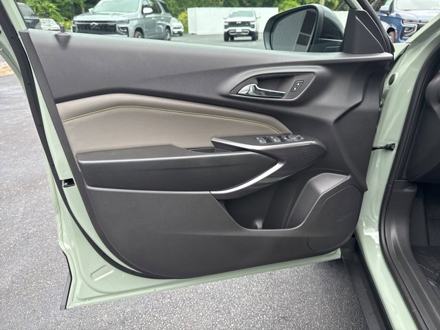 2025 Chevrolet Trax ACTIV photo 6