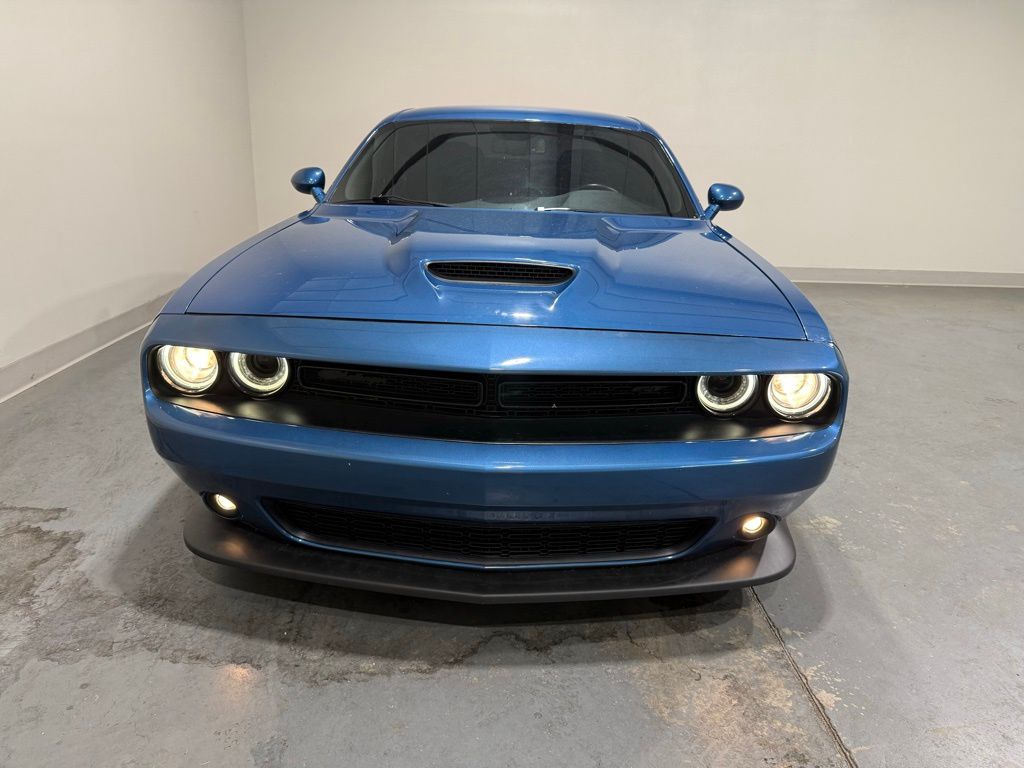 2022 Dodge Challenger GT photo 2