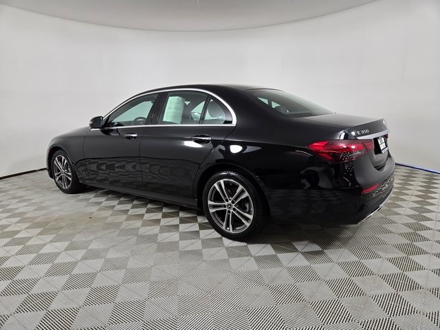 2022 Mercedes Benz E 4MATIC photo 6