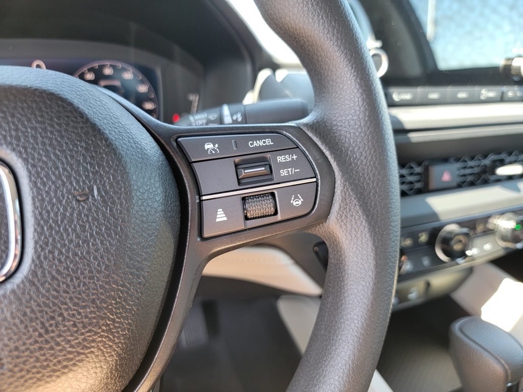 2025 Honda Accord SE photo 26