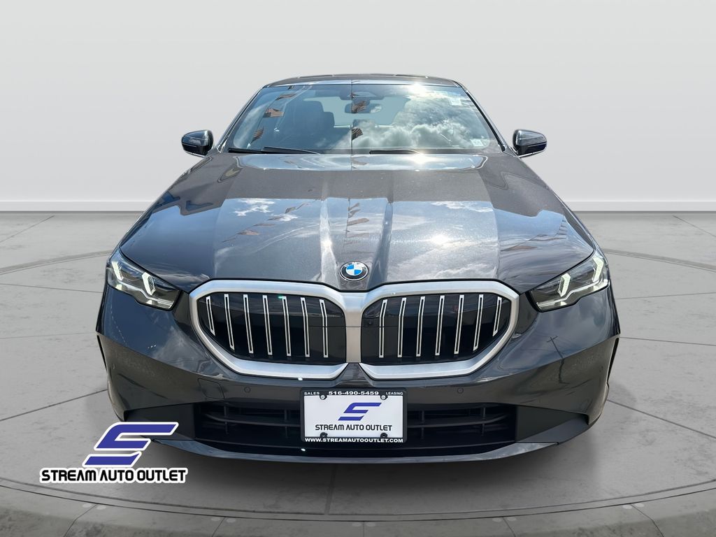 2024 Bmw 530i xDrive photo 2