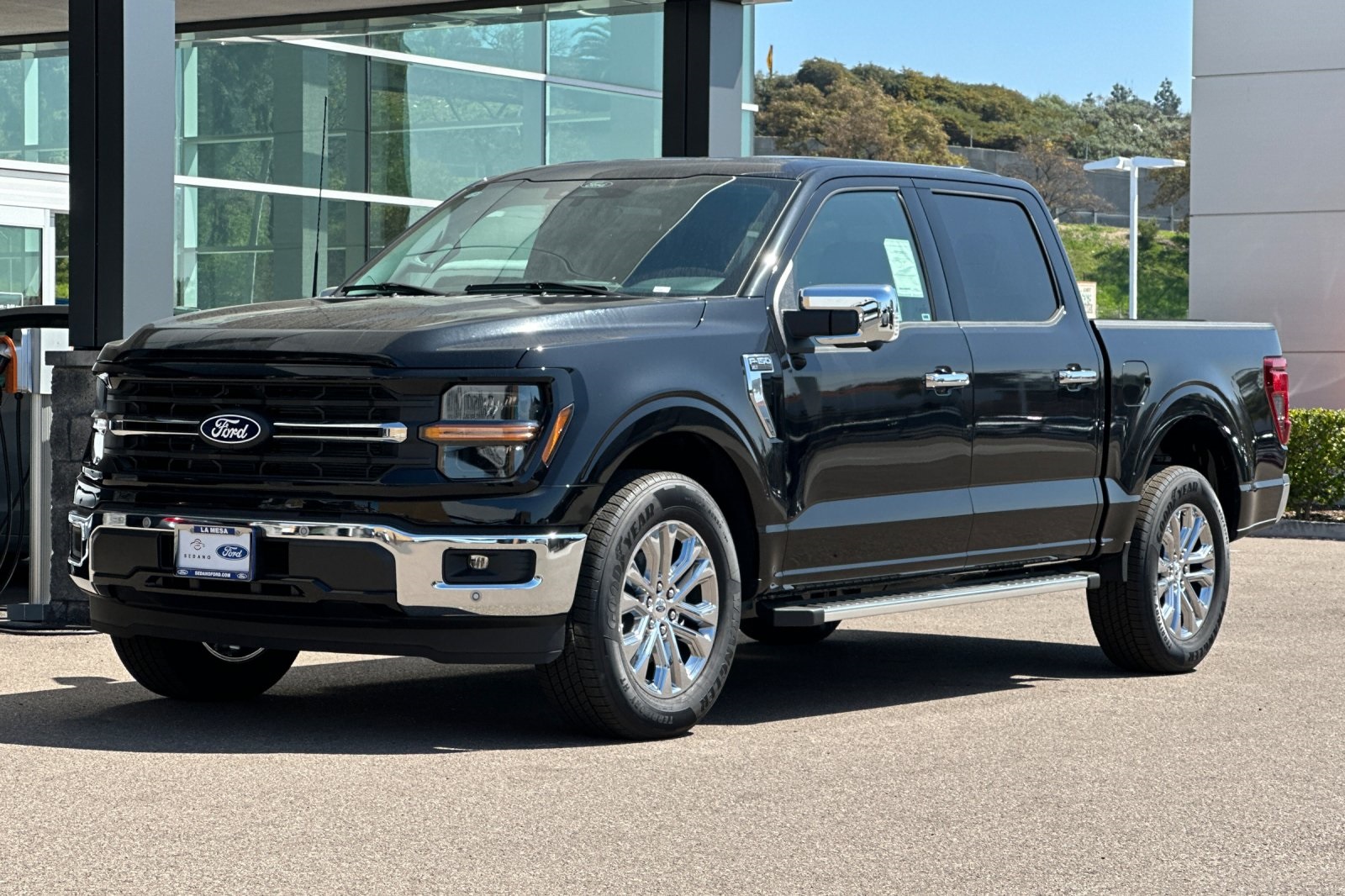2025 Ford F-150 XLT photo 7