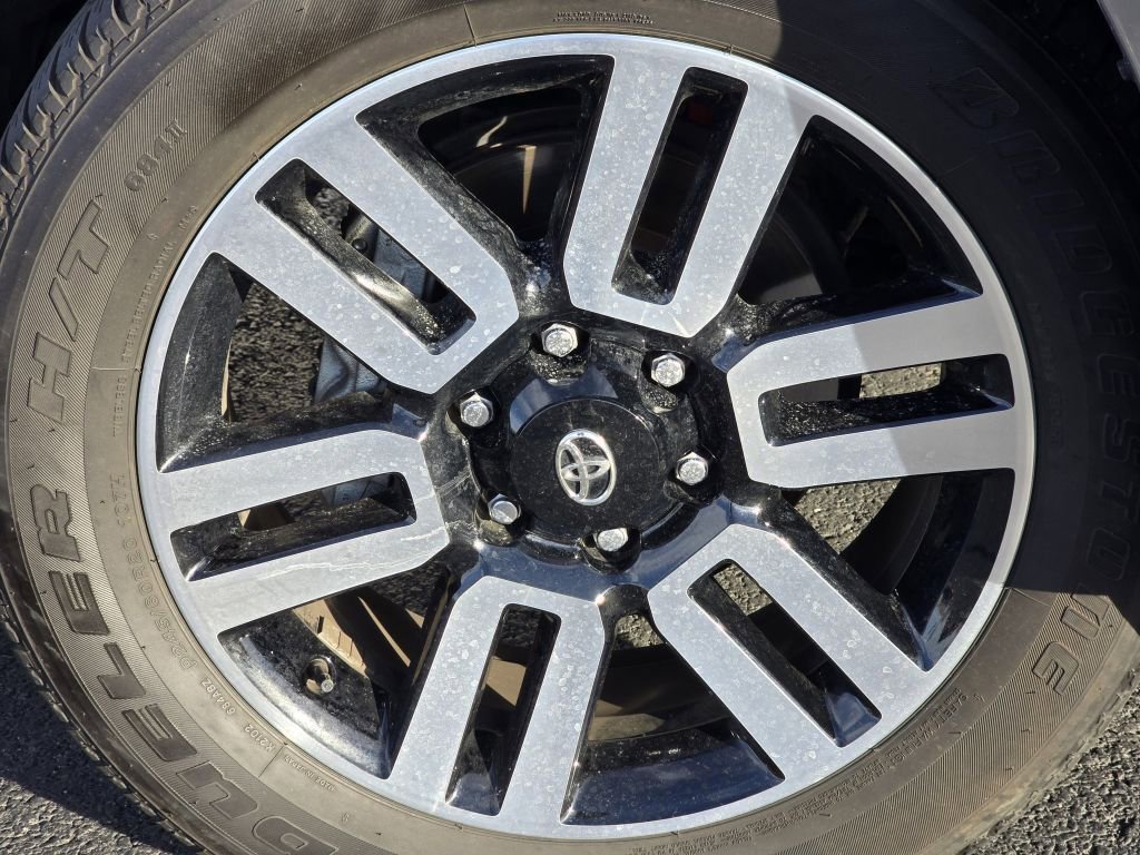 2024 Toyota 4Runner Limited photo 25