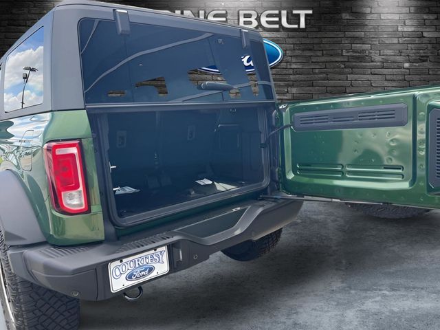 2024 Ford Bronco Black Diamond photo 3