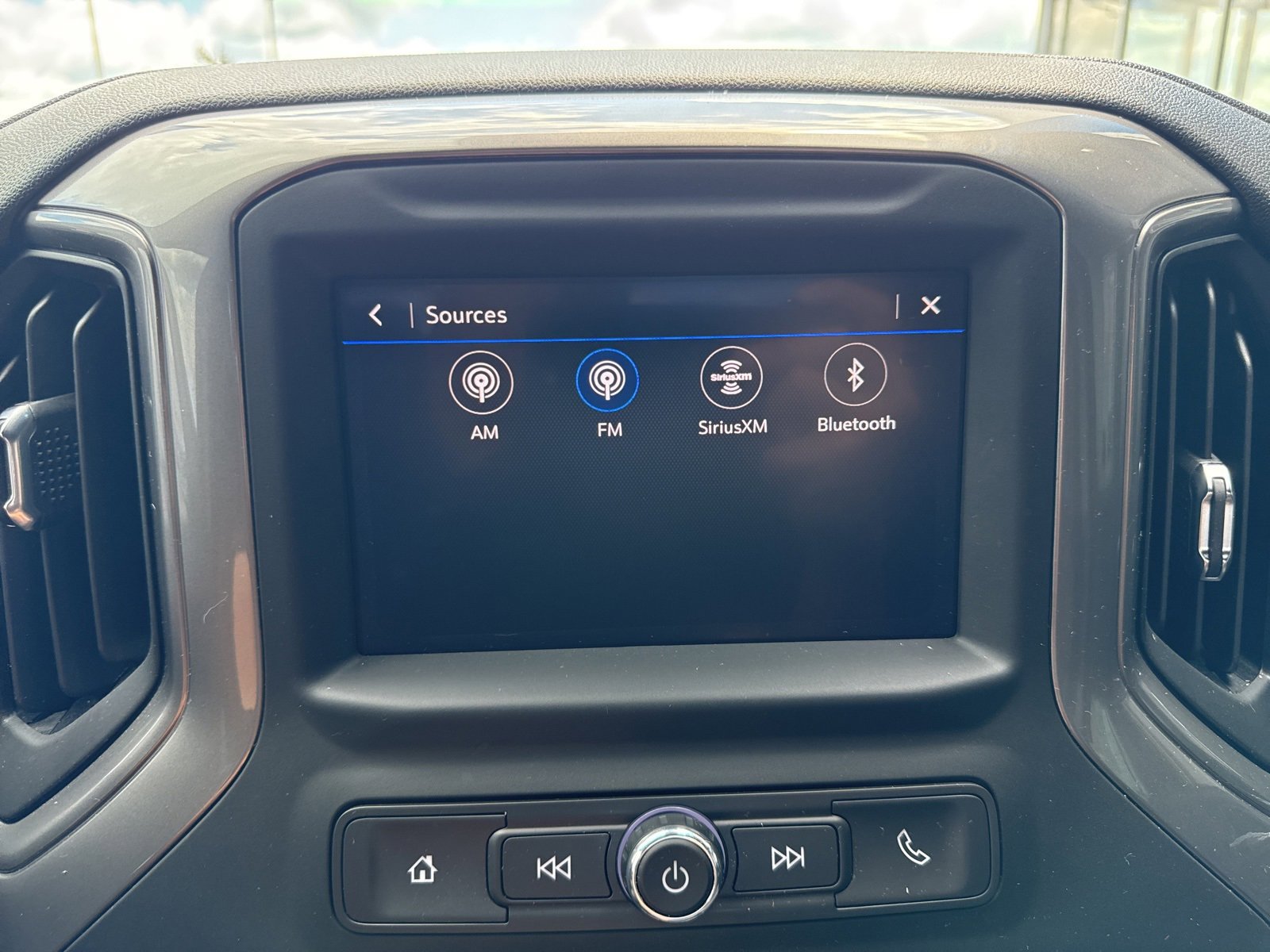 2024 Chevrolet Silverado 2500HD Custom photo 23