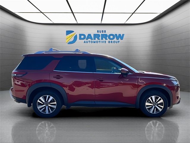2023 Nissan Pathfinder SL photo 2