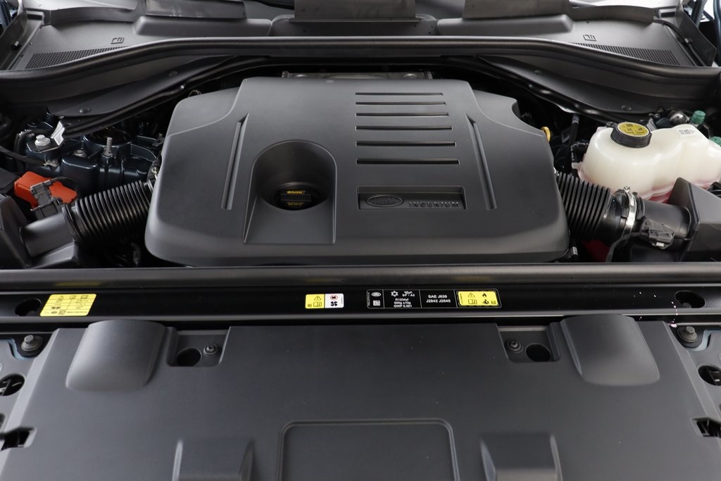 2025 Land Rover Range Rover Sport SE photo 22